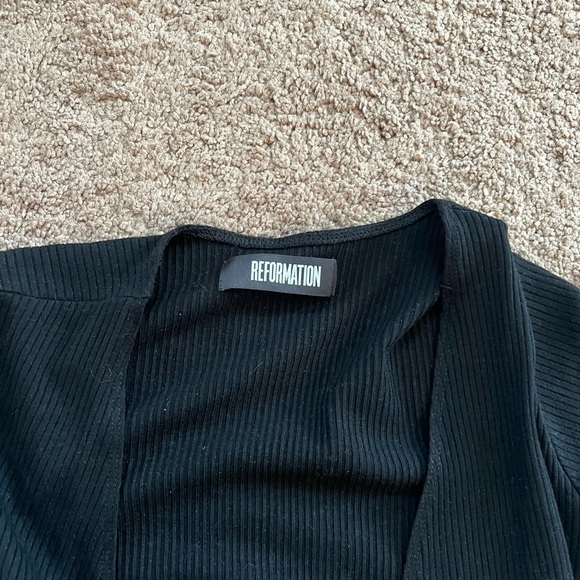 Reformation V Neck Ribbed Wrap Dress - Picture 4 of 4